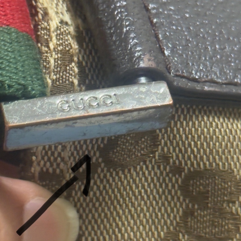 Gucci Tan and Green Messenger Bag with Signature Monogram - Picture 8 of 17